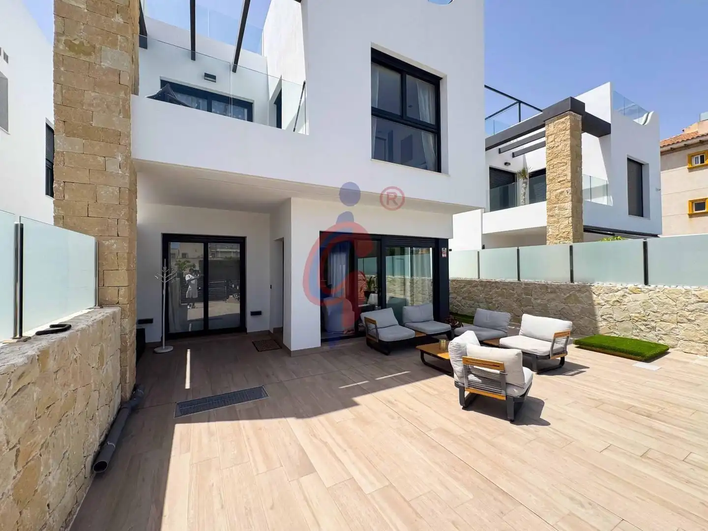 Terrassa de Casa o xalet en venda en Orihuela amb Aire condicionat, Terrassa i Piscina