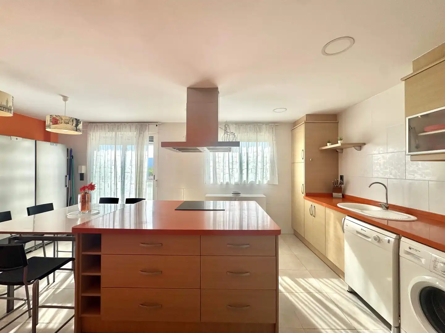 Cocina de Casa adosada en venta en Almoines con Aire acondicionado, Terraza y Balcón