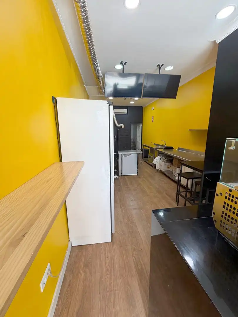 Cocina de Oficina de alquiler en Nerja