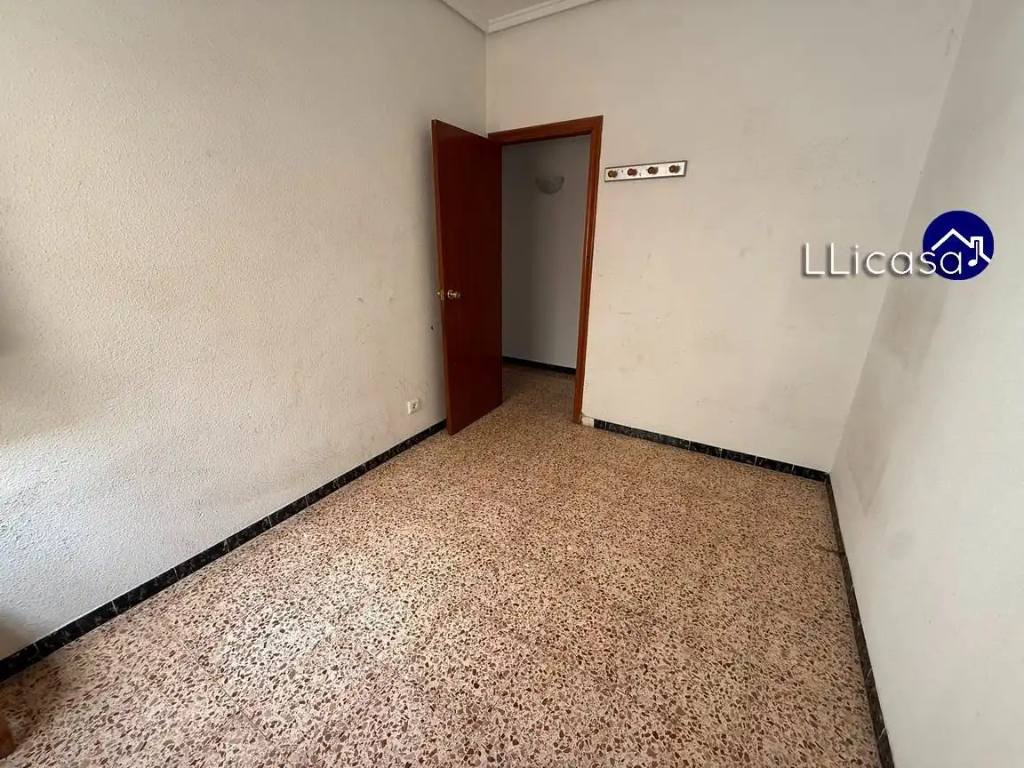Wohnung zum Verkauf in Benaguasil mit Klimaanlage, Terrasse und Möbliert