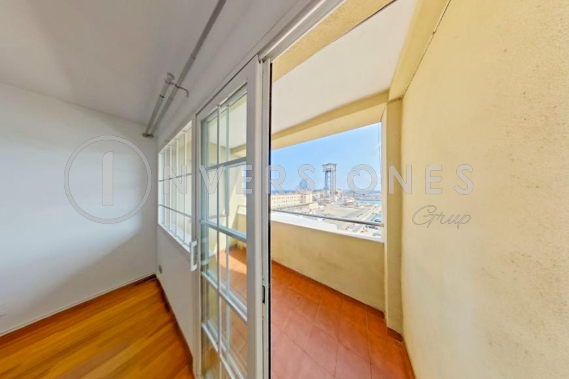 Balcony of Attic to rent in  Barcelona Capital  with Parquet flooring and Terrace