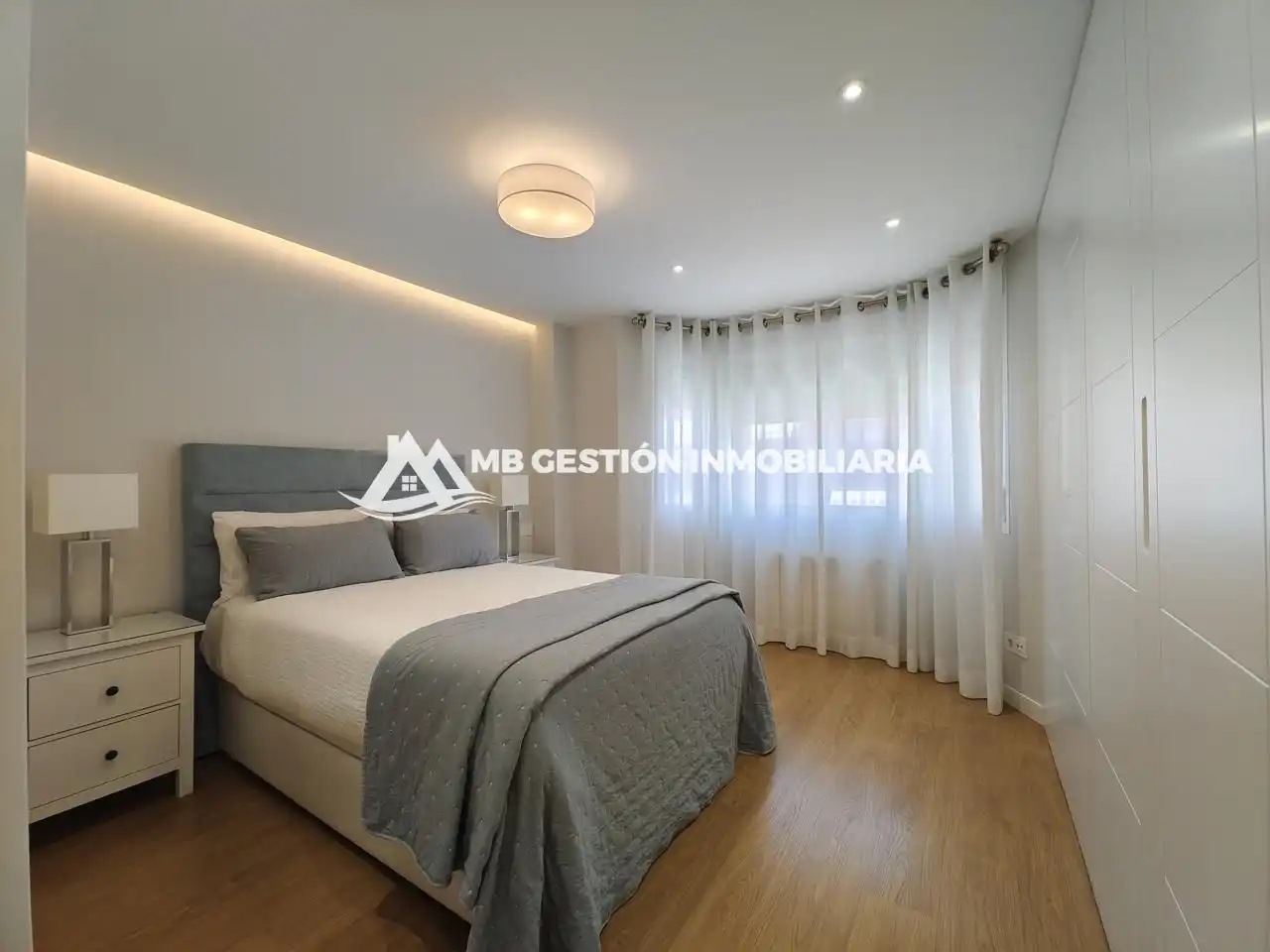 Habitación de Piso en venta en Fuenlabrada con Aire acondicionado, Calefacción y Jardín privado