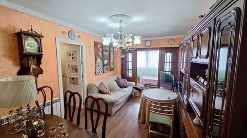 SE VENDE AMPLIA VIVIENDA CON UNA EXCELENTE UBICACION EN FUENLABRADA !!