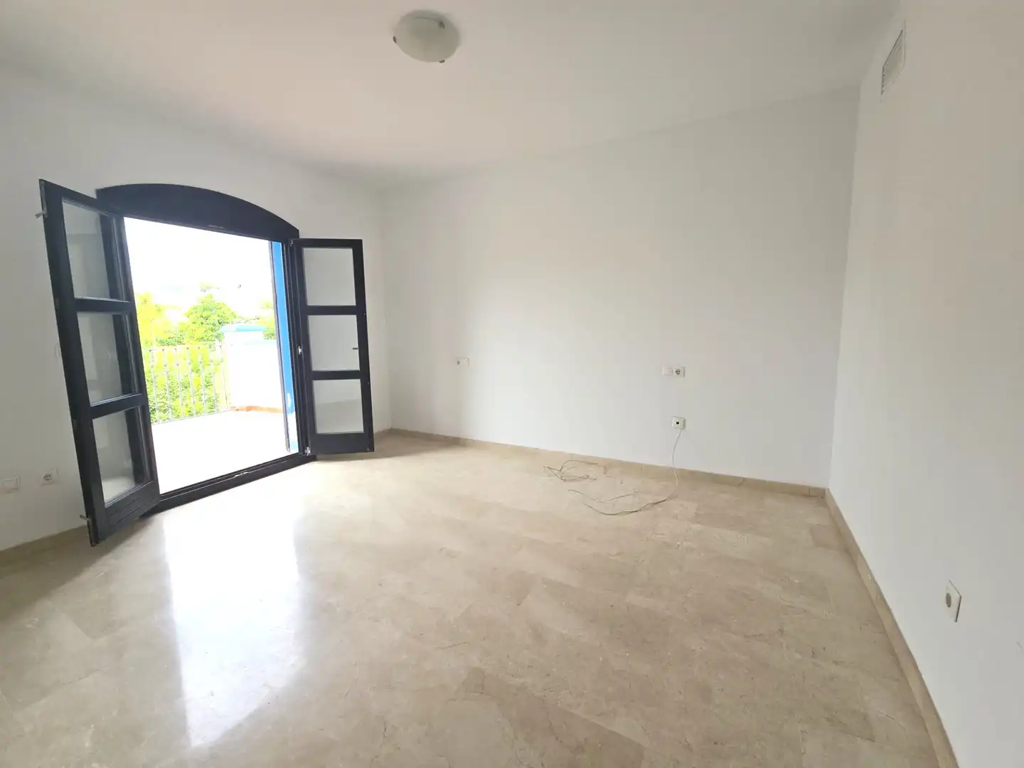 Casa adosada en venta en Marbella con Aire acondicionado, Calefacción y Terraza