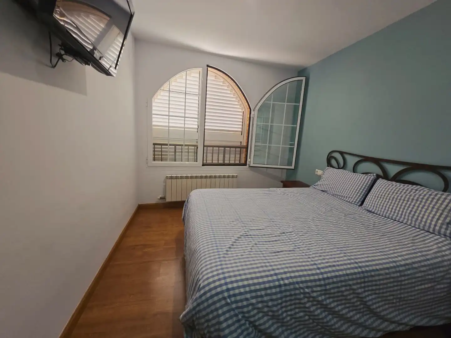 Dormitori de Casa o xalet en venda en Tarragona amb Calefacció, Parquet i Terrassa
