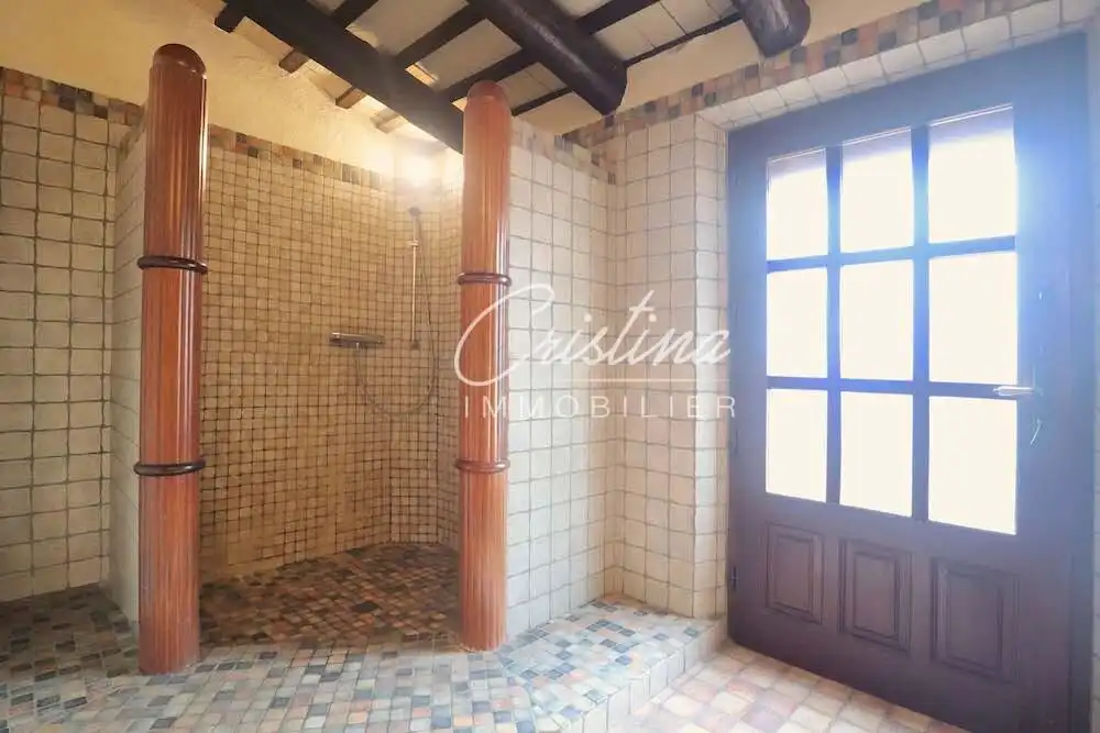Badezimmer von Country house zum Verkauf in Santa Cristina d'Aro mit Heizung, Privatgarten und Schwimmbad