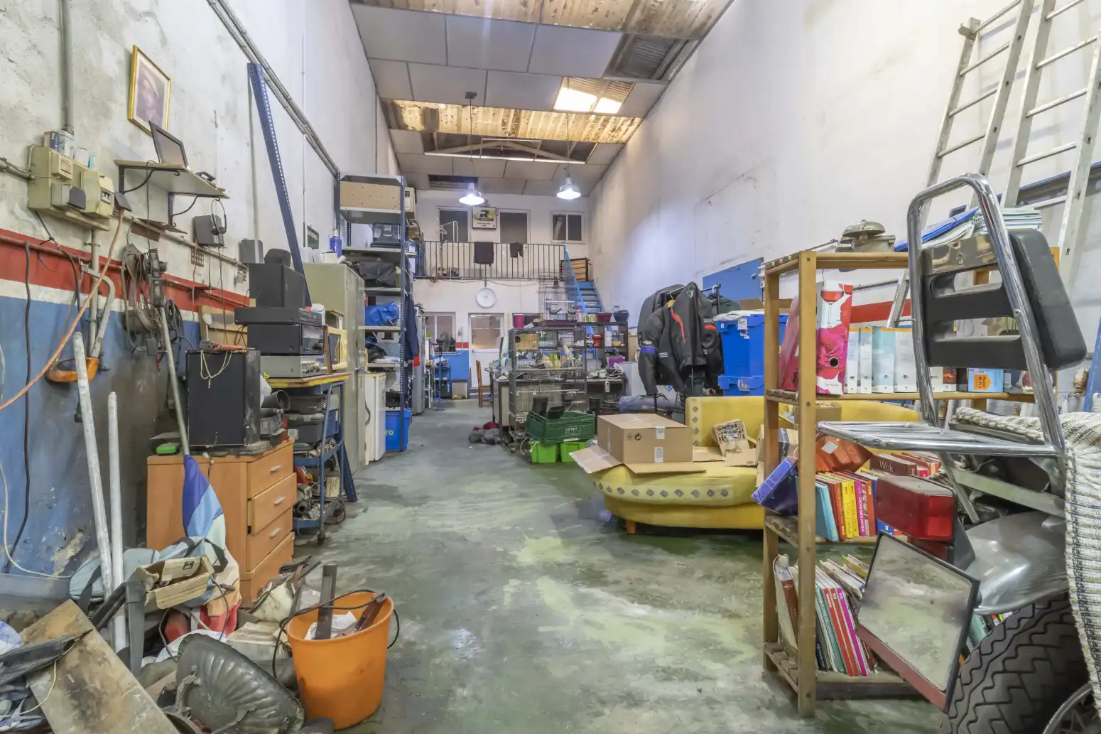 Nau industrial en venda en Sevilla