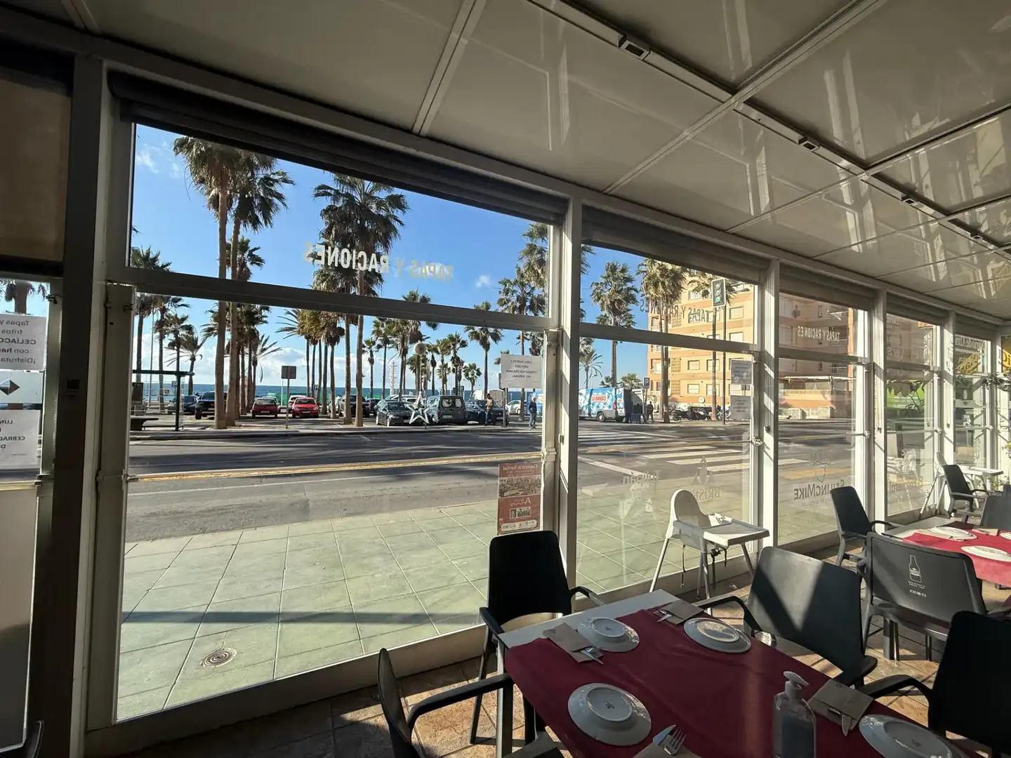 Geschaftsraum zur Miete in Almería mit Terrasse und Möbliert