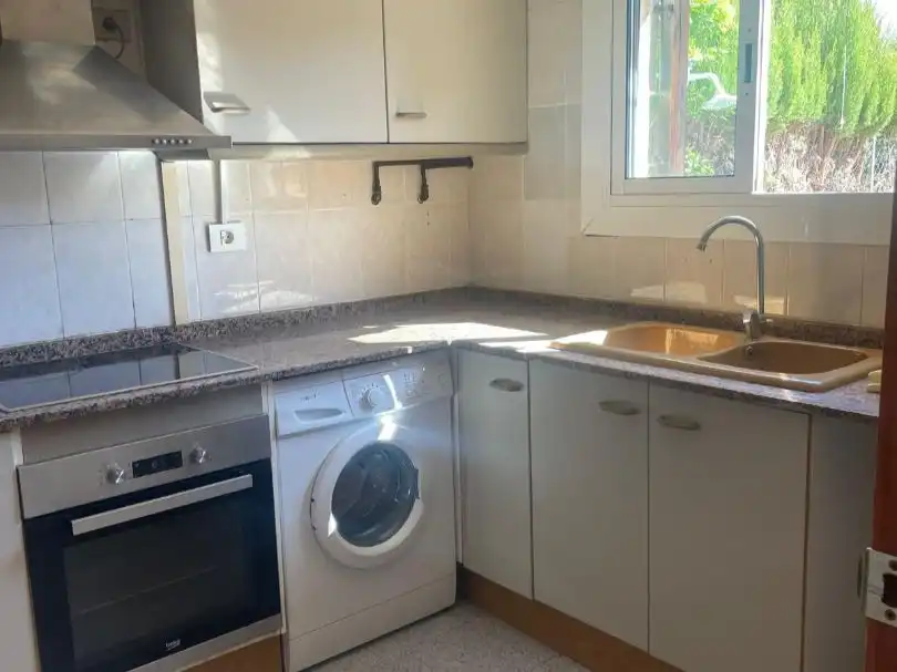 Cuina de Casa o xalet en venda en Els Pallaresos amb Aire condicionat, Calefacció i Jardí privat