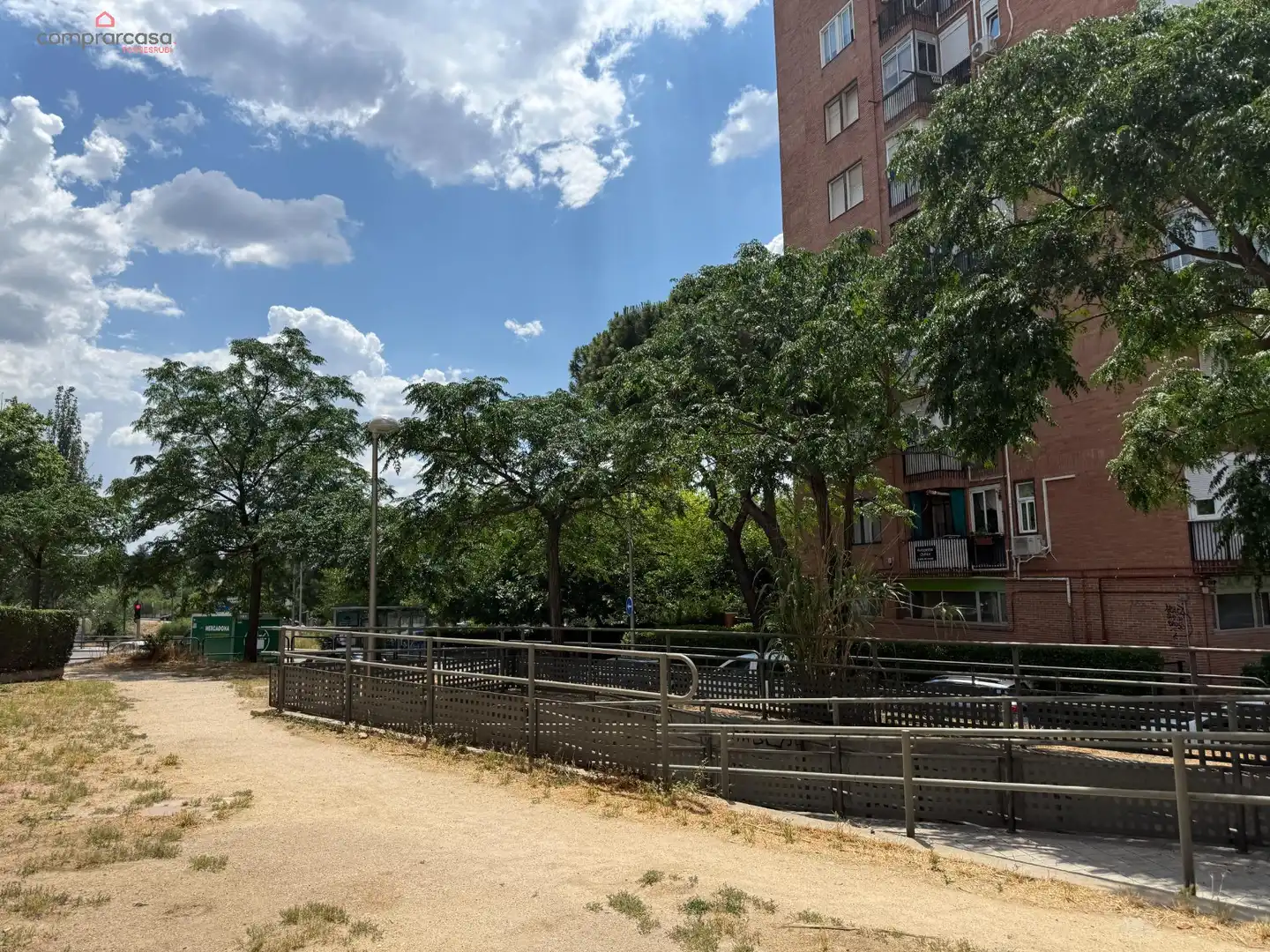 Außenansicht von Wohnung zum Verkauf in Madrid
