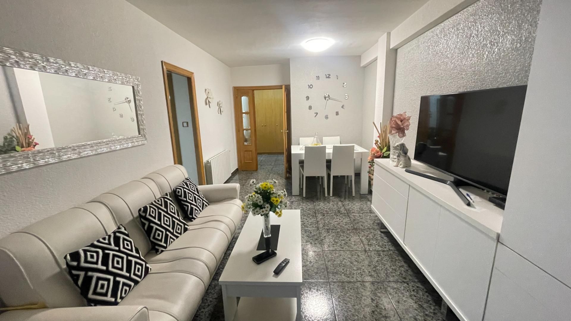 Sala de estar de Piso en venta en Terrassa con Calefacción, Trastero y Balcón
