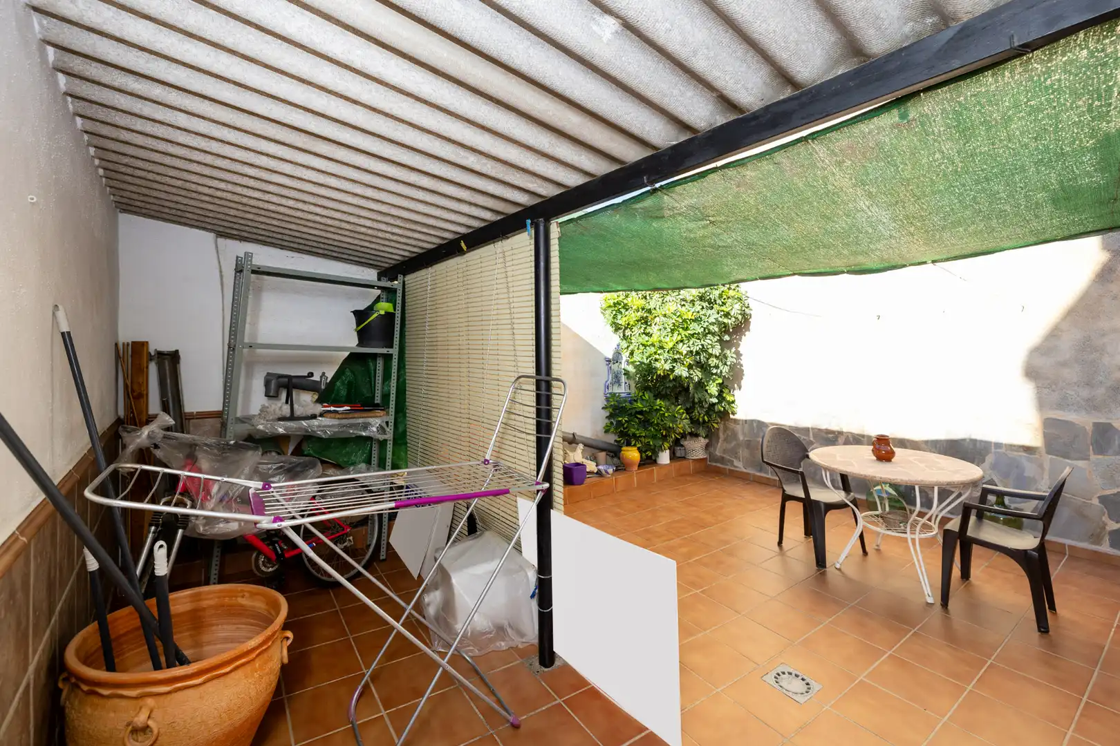 Einfamilien-Reihenhaus zum Verkauf in Calle Mariana Pineda, Lecrín