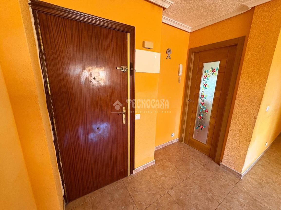 Flat for sale in El Soto - Azorín