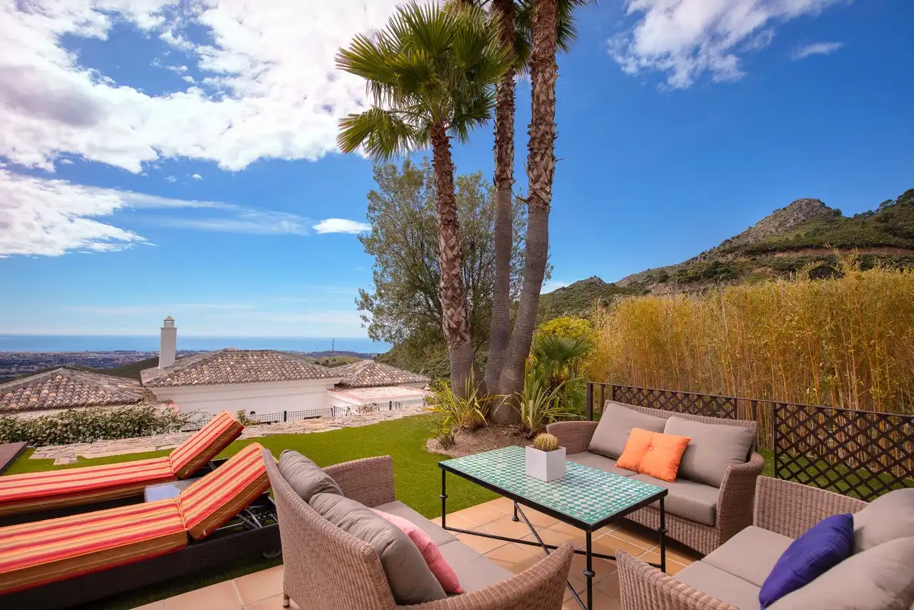 Casa con terraza en venta en Benahavís pueblo, imagen 3