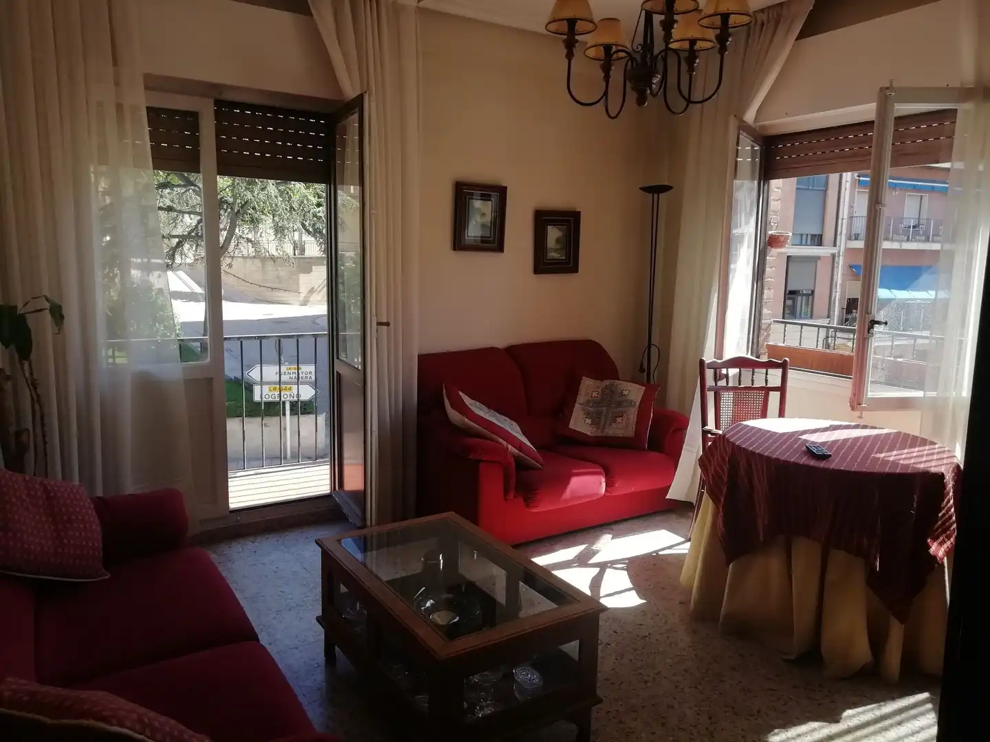 Sala d'estar de Pis en venda en Navarrete amb Calefacció, Terrassa i Traster