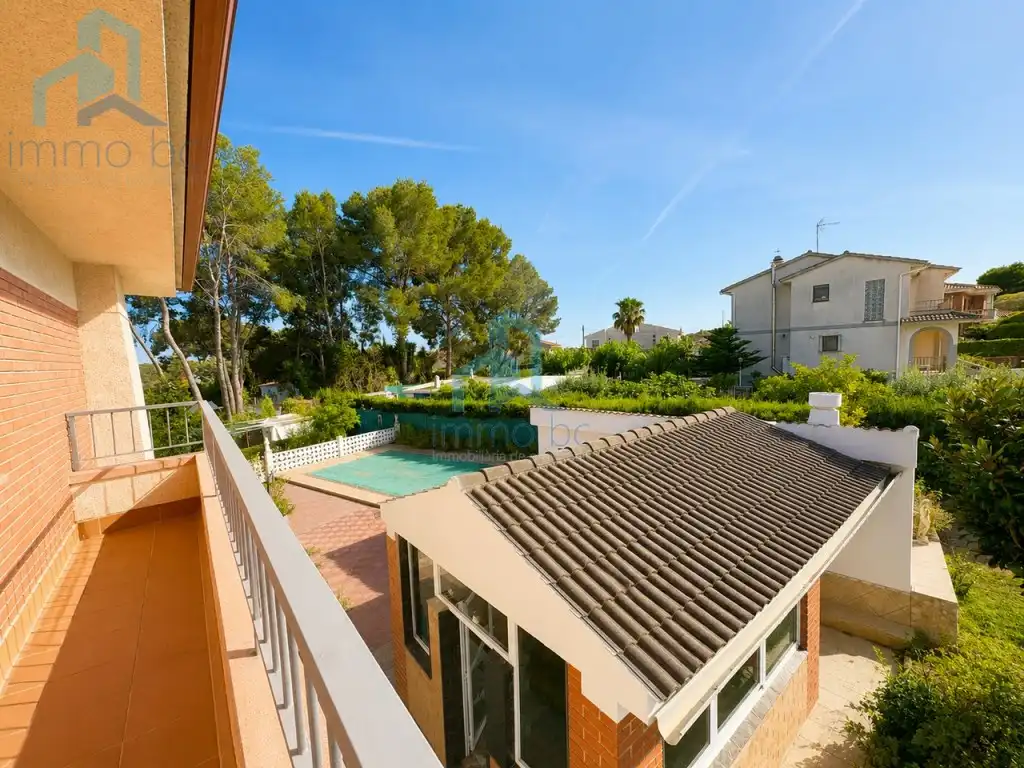 Vista exterior de Casa o xalet en venda en Els Pallaresos