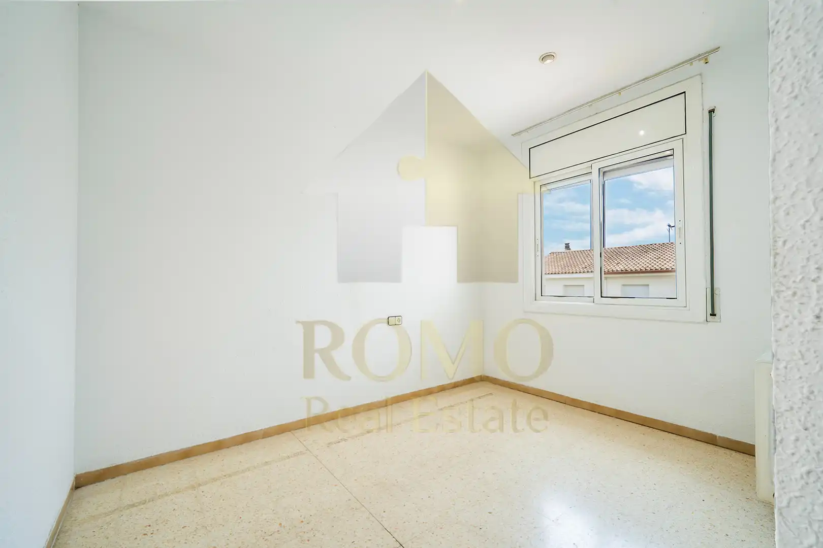 Habitación de Casa adosada en venta en Santa Perpètua de Mogoda con Balcón