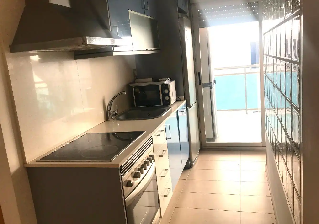 Cocina de Apartamento de alquiler en Puçol con Aire acondicionado, Calefacción y Terraza