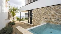 Swimming pool of House or chalet for sale in  Barcelona Capital  with Air Conditioner, Heating and Terrace