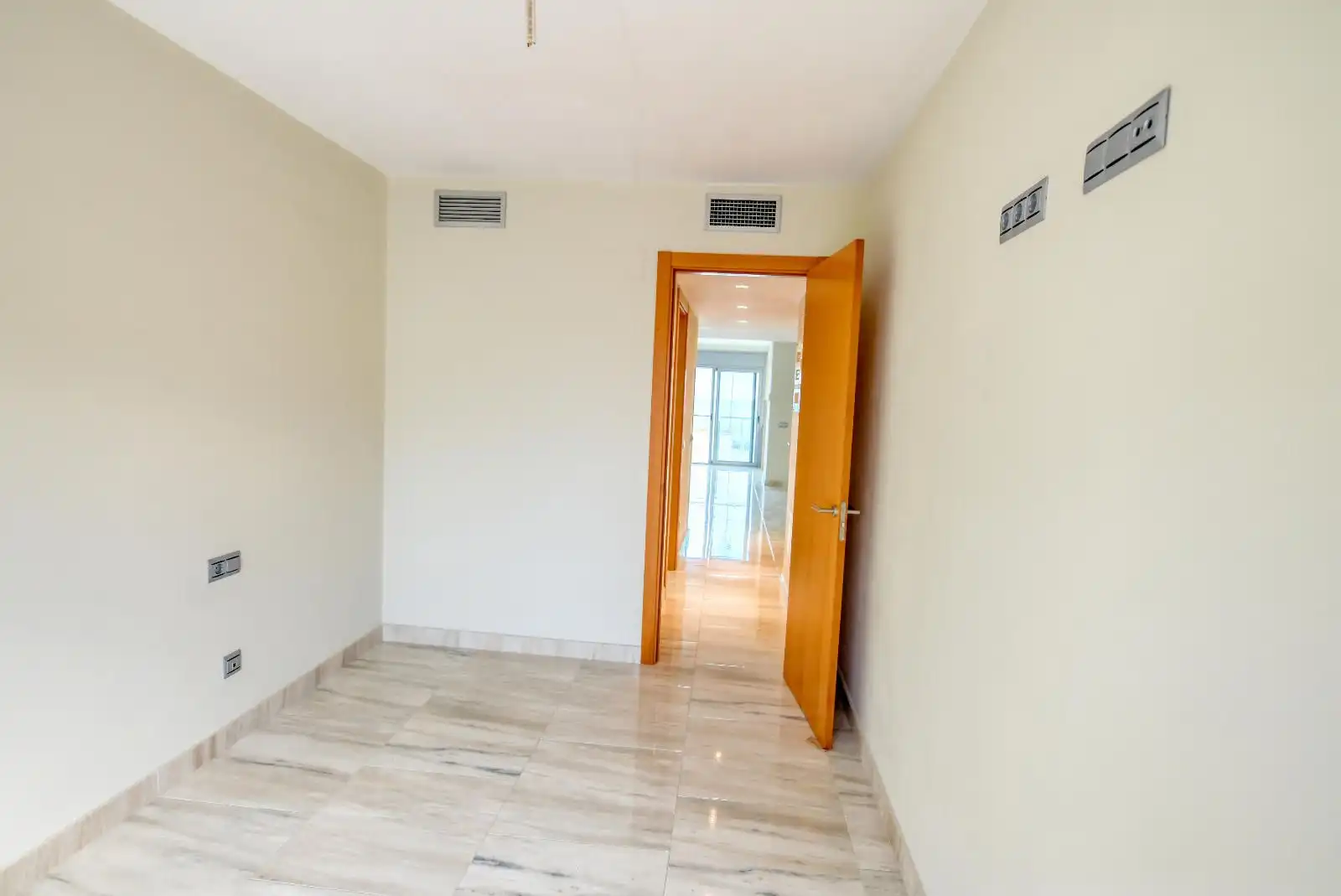 Dúplex en venta en Población de Arroyo con Terraza