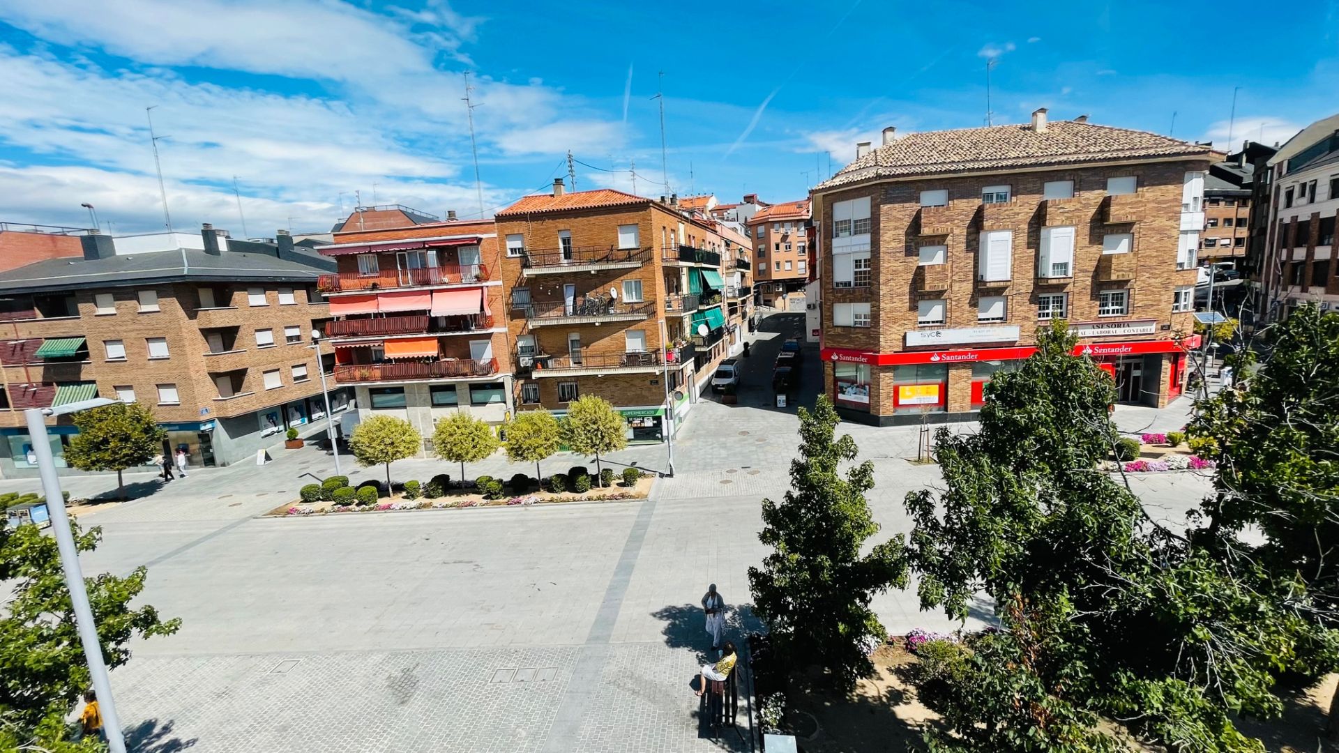 Vista exterior de Àtic en venda en Las Rozas de Madrid amb Aire condicionat, Calefacció i Terrassa