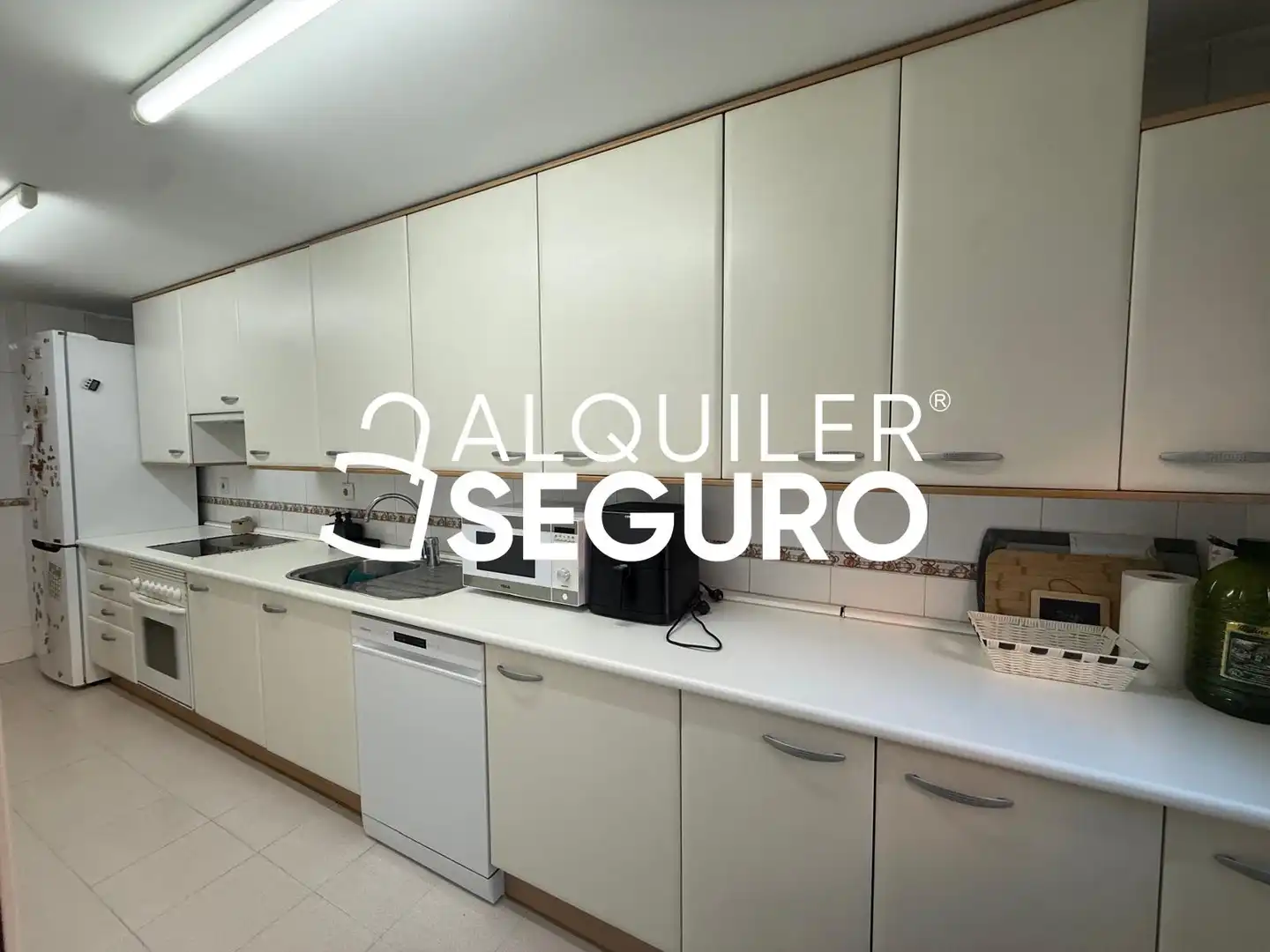 Kitchen of Flat for rent in Madrid  with Air Conditioner and Heating