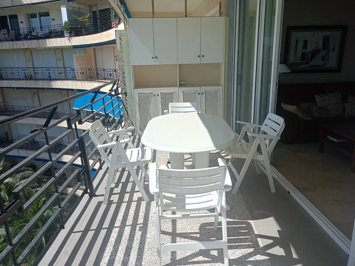 Terrassa de Apartament de lloguer en Gandia amb Aire condicionat, Terrassa i Moblat