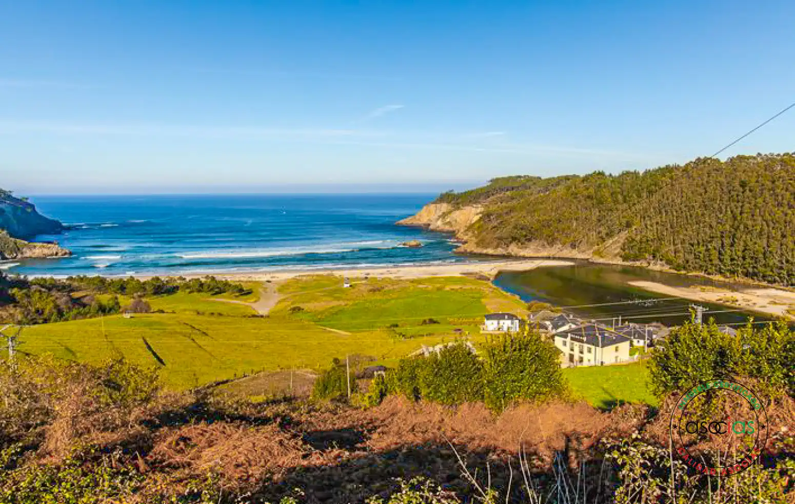 Vista exterior de Casa o chalet en venta en Valdés - Luarca con Calefacción, Jardín privado y Parquet