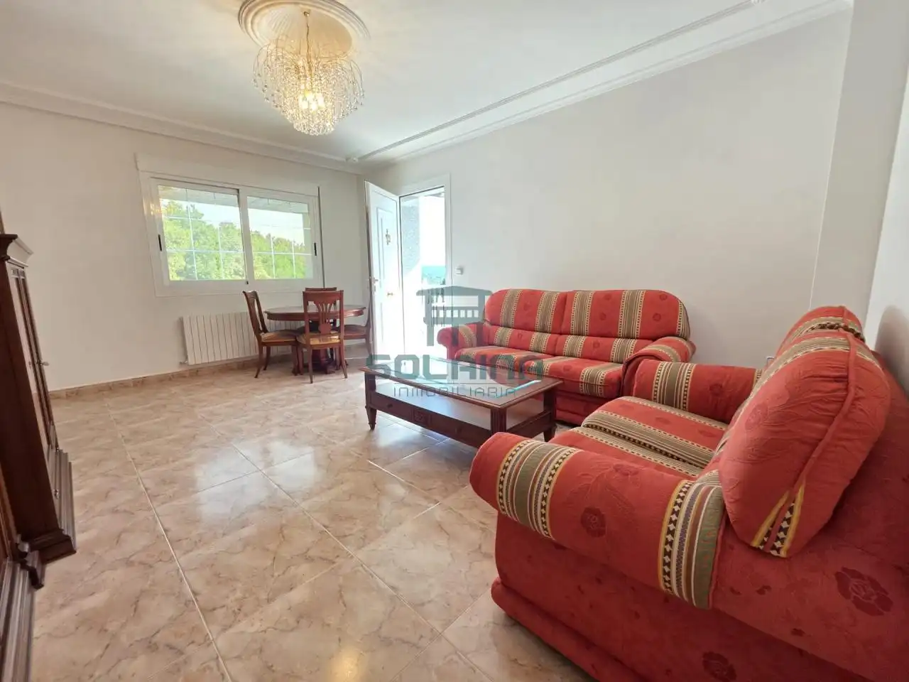 Sala de estar de Casa o chalet en venta en A Merca   con Calefacción, Jardín privado y Terraza