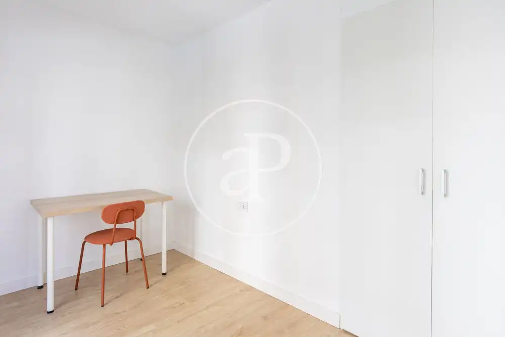 Schlafzimmer von Wohnung zur Miete in Valencia mit Klimaanlage, Heizung und Terrasse
