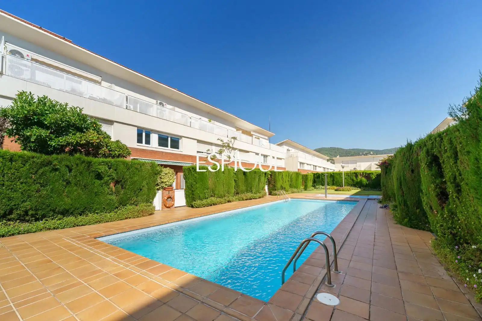 Piscina de Casa adosada en venda en Premià de Mar amb Aire condicionat, Calefacció i Jardí privat