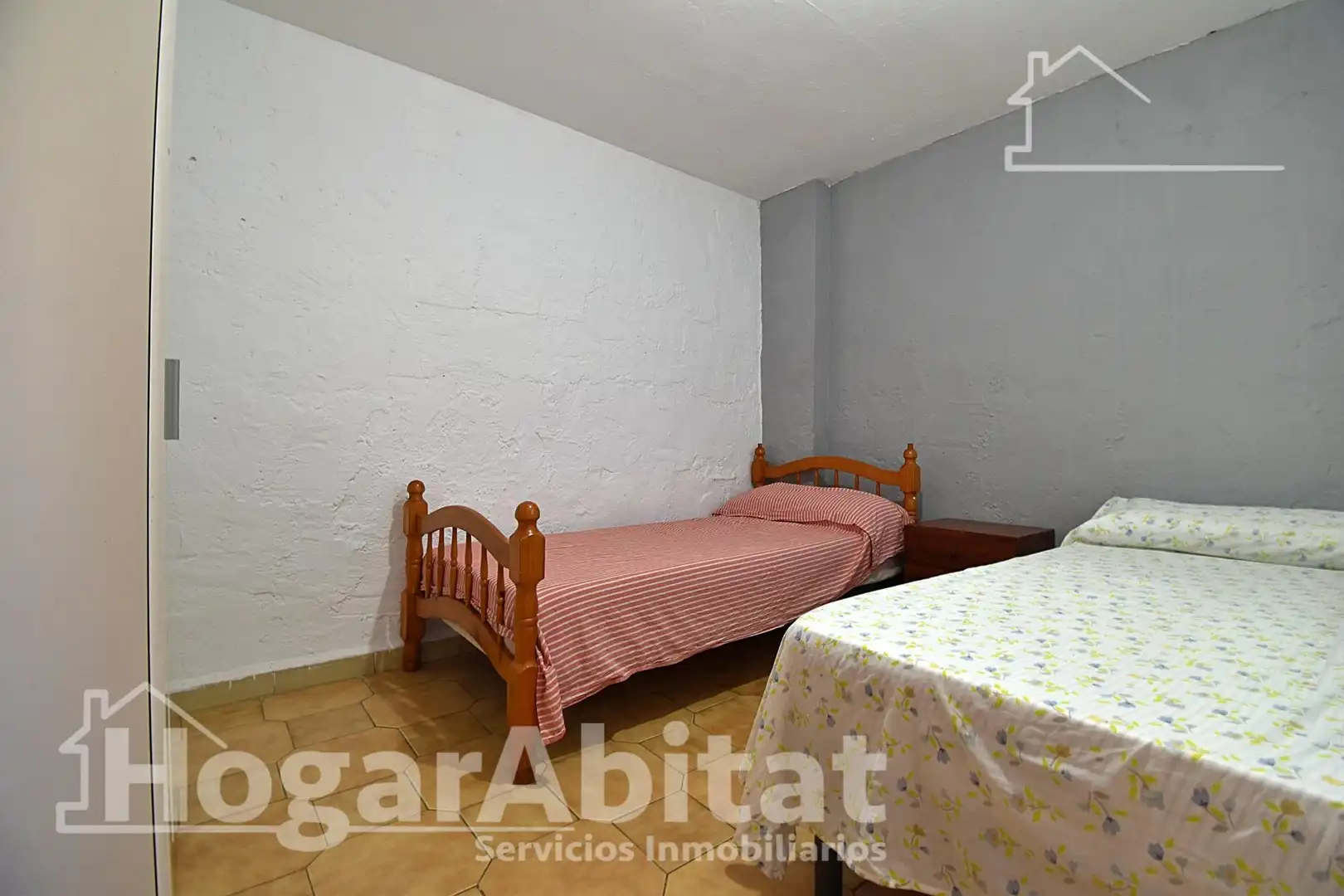 Bedroom of Houses for sale in Oliva  with Air Conditioner, Heating and Terrace
