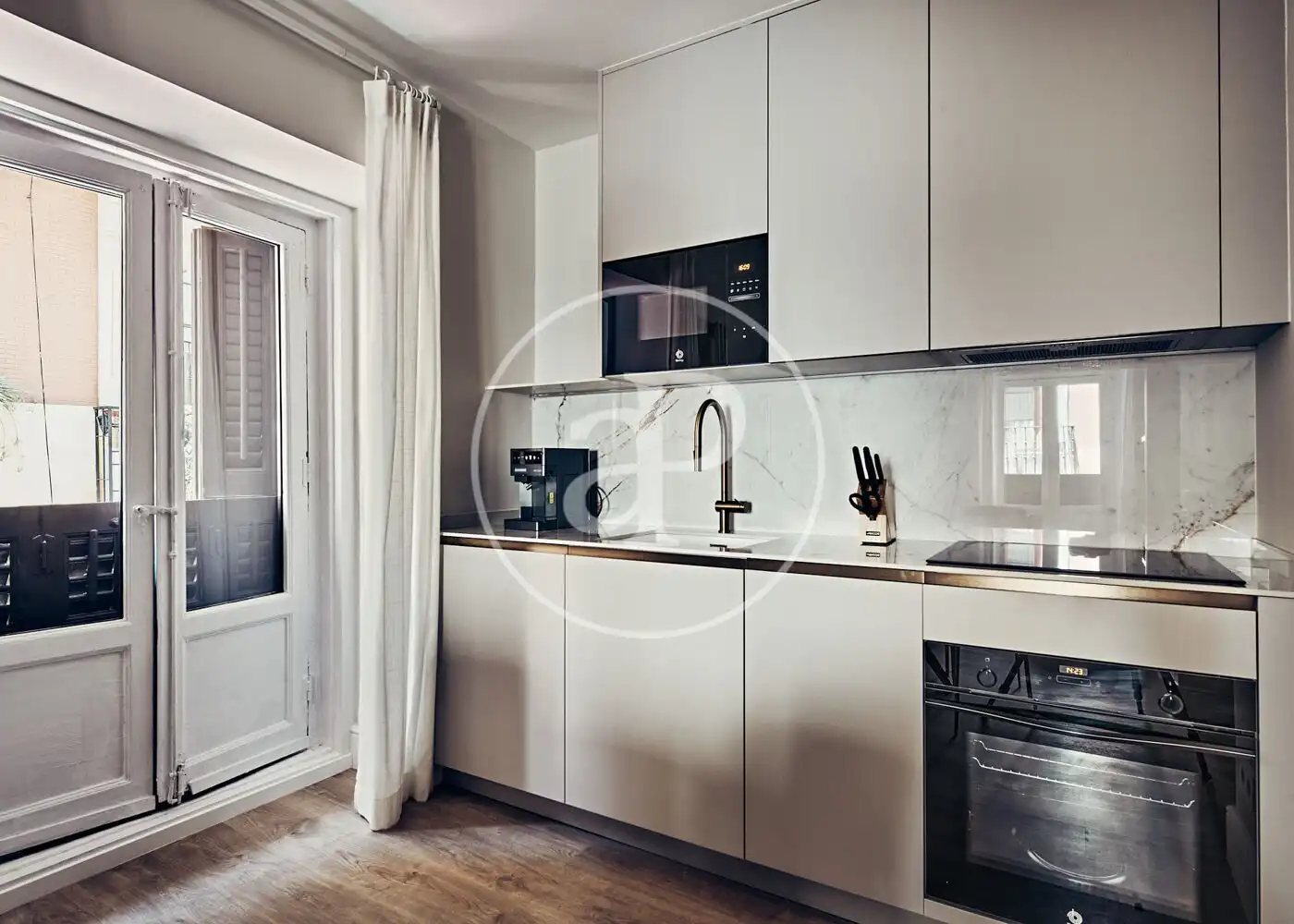 Appartamento con terrazza in vendita a C. de Barcelona, imagen 4
