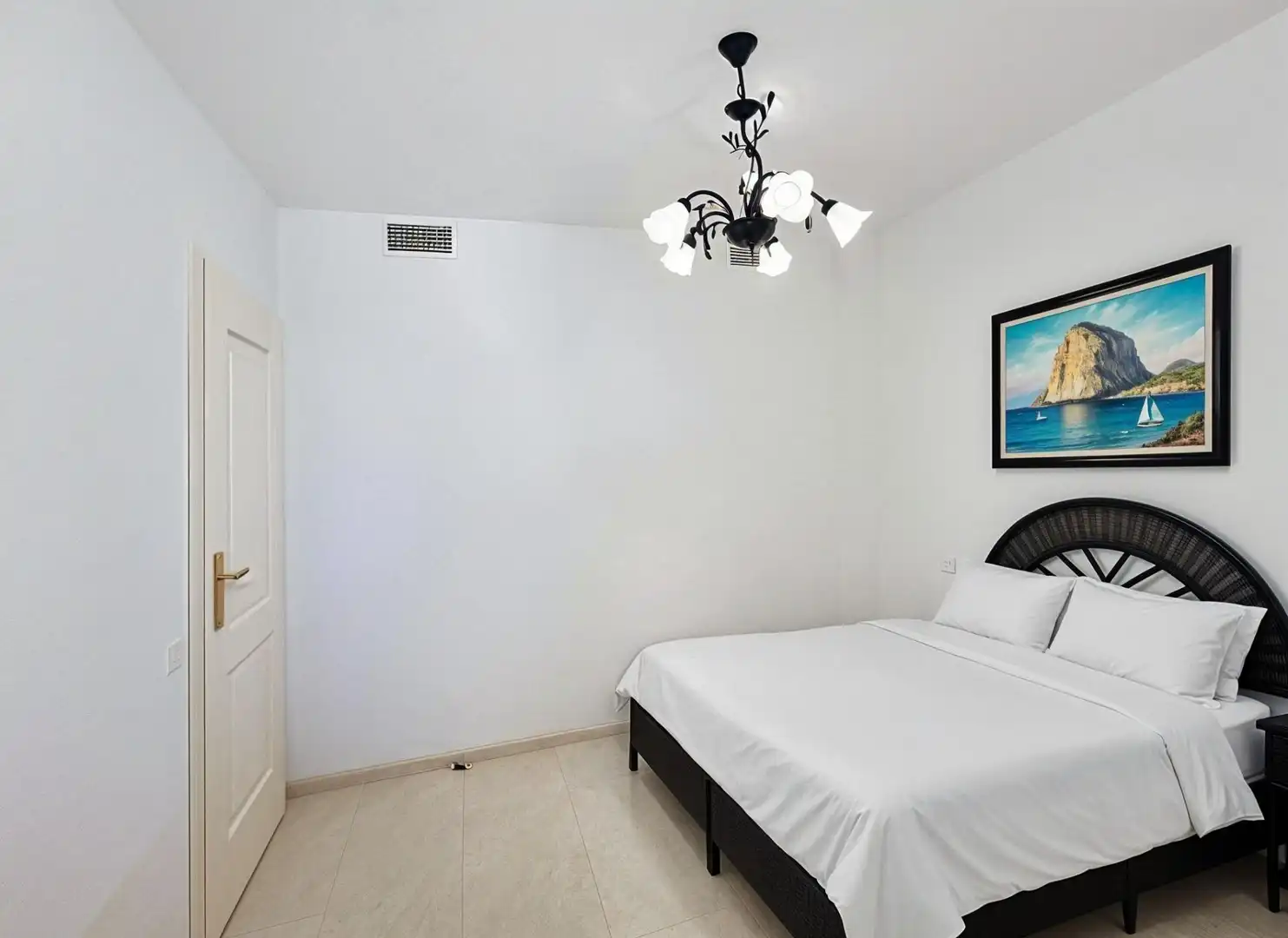 Dormitori de Apartament en venda en Calpe / Calp amb Calefacció, Balcó i Piscina comunitària