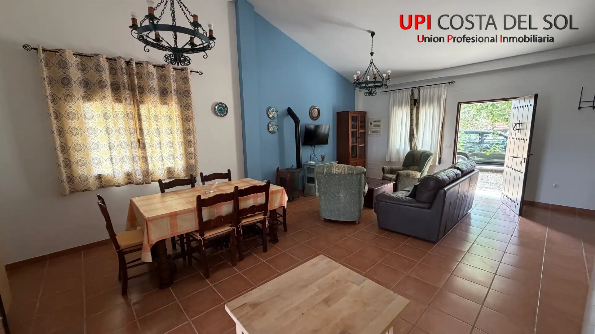 Sala de estar de Finca rústica en venta en Cártama con Aire acondicionado, Jardín privado y Terraza