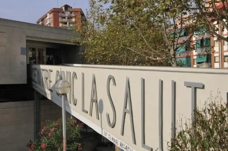 Vista exterior de Edificio en venta en Badalona