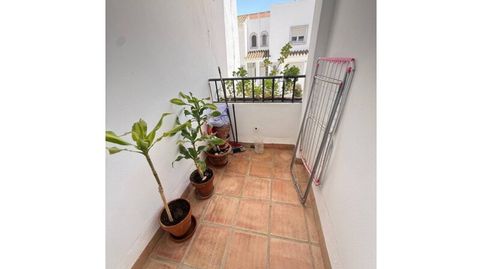 Foto 3 de Casa adosada en venta en Calle Campo Velilla, 1, Velilla - Velilla Taramay, Almuñécar