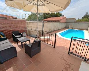Swimming pool of House or chalet for sale in Venta de Baños