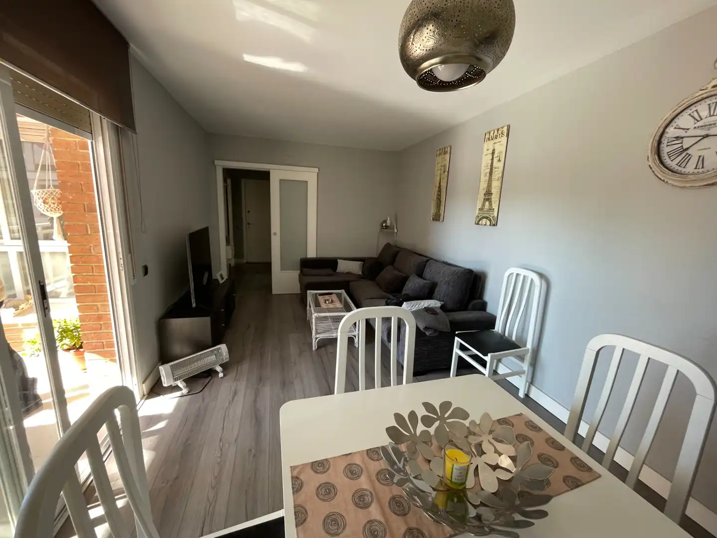 Sala d'estar de Apartament en venda en Vinyols i els Arcs amb Terrassa, Moblat i Forn