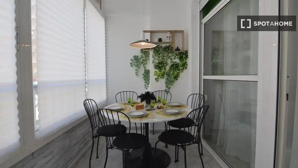 Comedor de Piso de alquiler en Cullera con Aire acondicionado, Calefacción y Amueblado