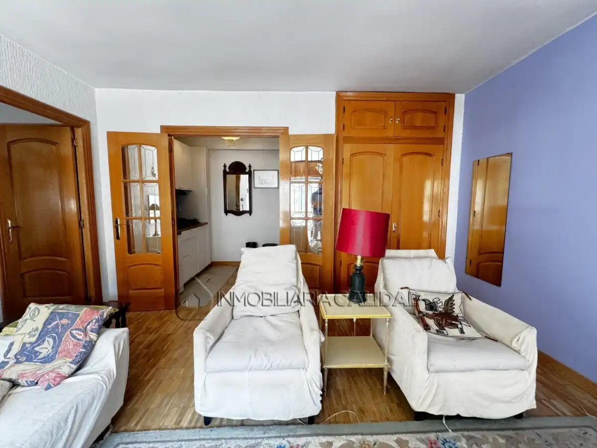 Living room of Flat for rent in Burgos  with Heating, Furnished and Pets allowed