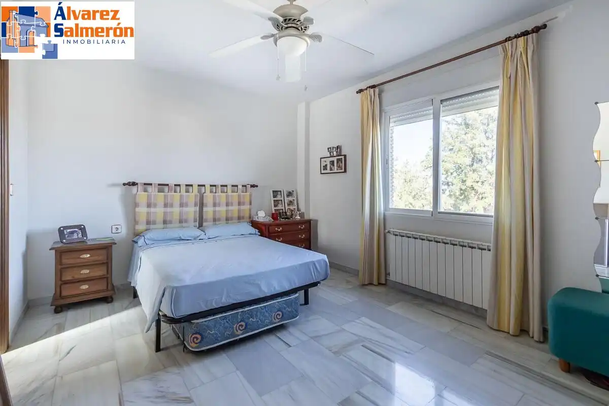 Detached house with pool for sale in Calle del Arache, imagen 12