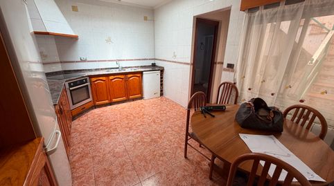 Foto 3 de Casa o xalet en venda a Avenida de Abril - 9 de Octubre, Sagunto / Sagunt