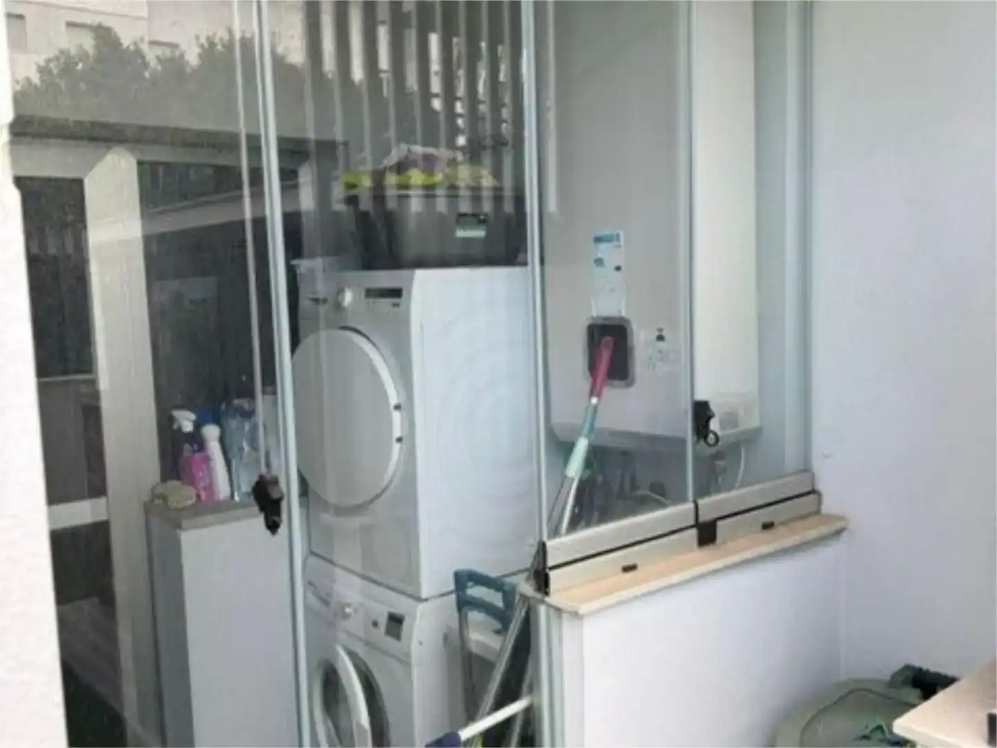 Cuina de Pis en venda en Fuengirola amb Aire condicionat, Jardí privat i Parquet