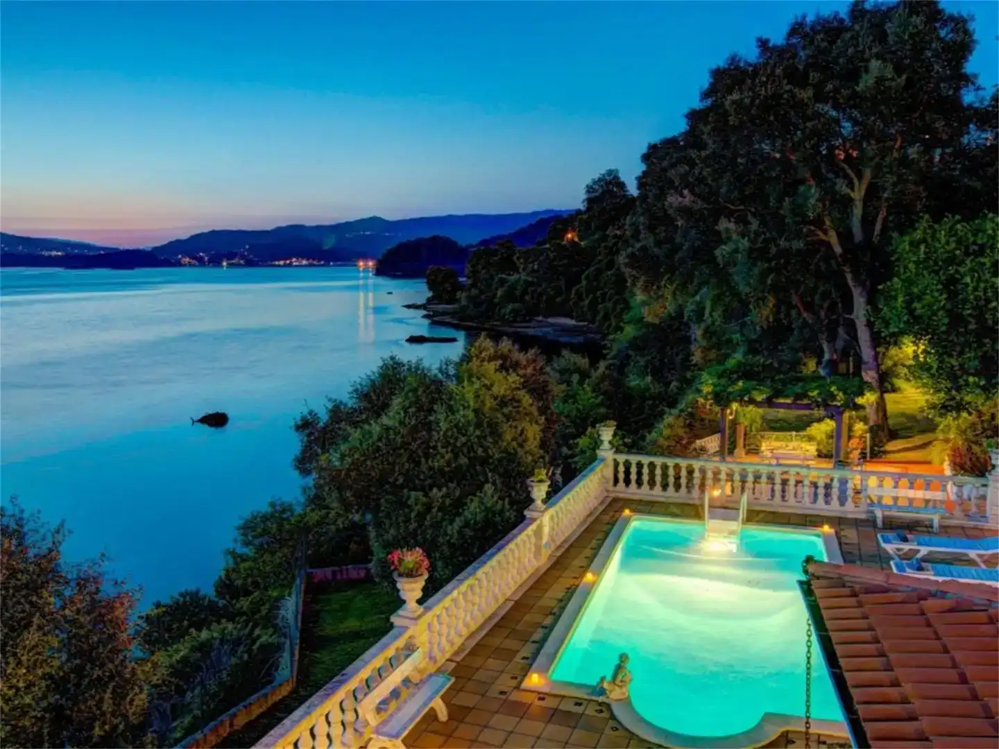 Swimming pool of Houses for rent in Redondela  with Swimming Pool and Balcony