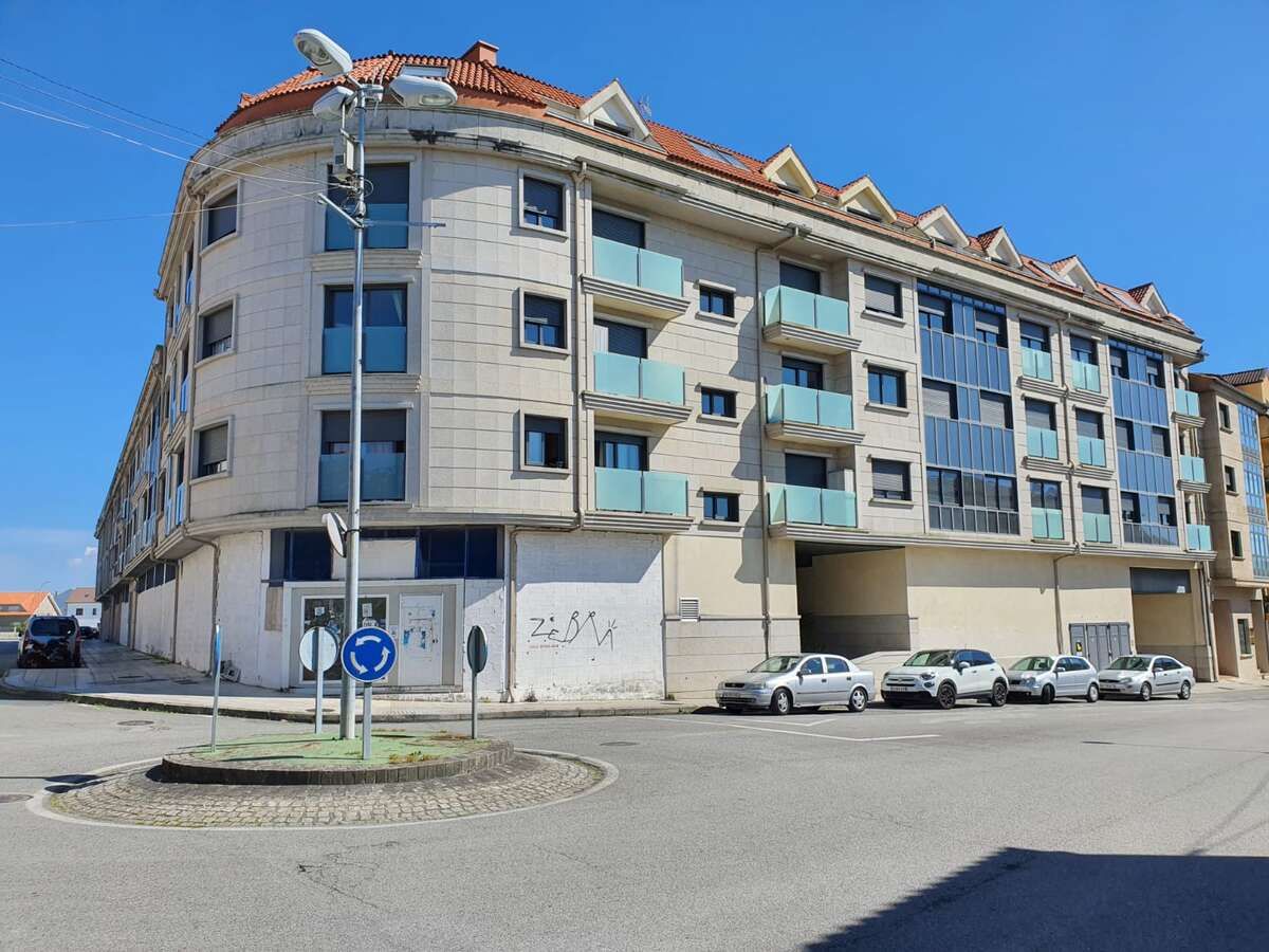 Vista exterior de Local en venda en Vilanova de Arousa