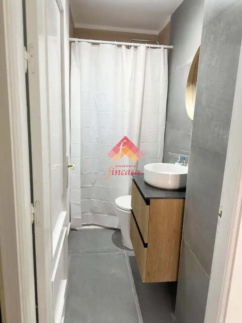 Bathroom of Flat for sale in Ronda  with Air Conditioner, Heating and Terrace