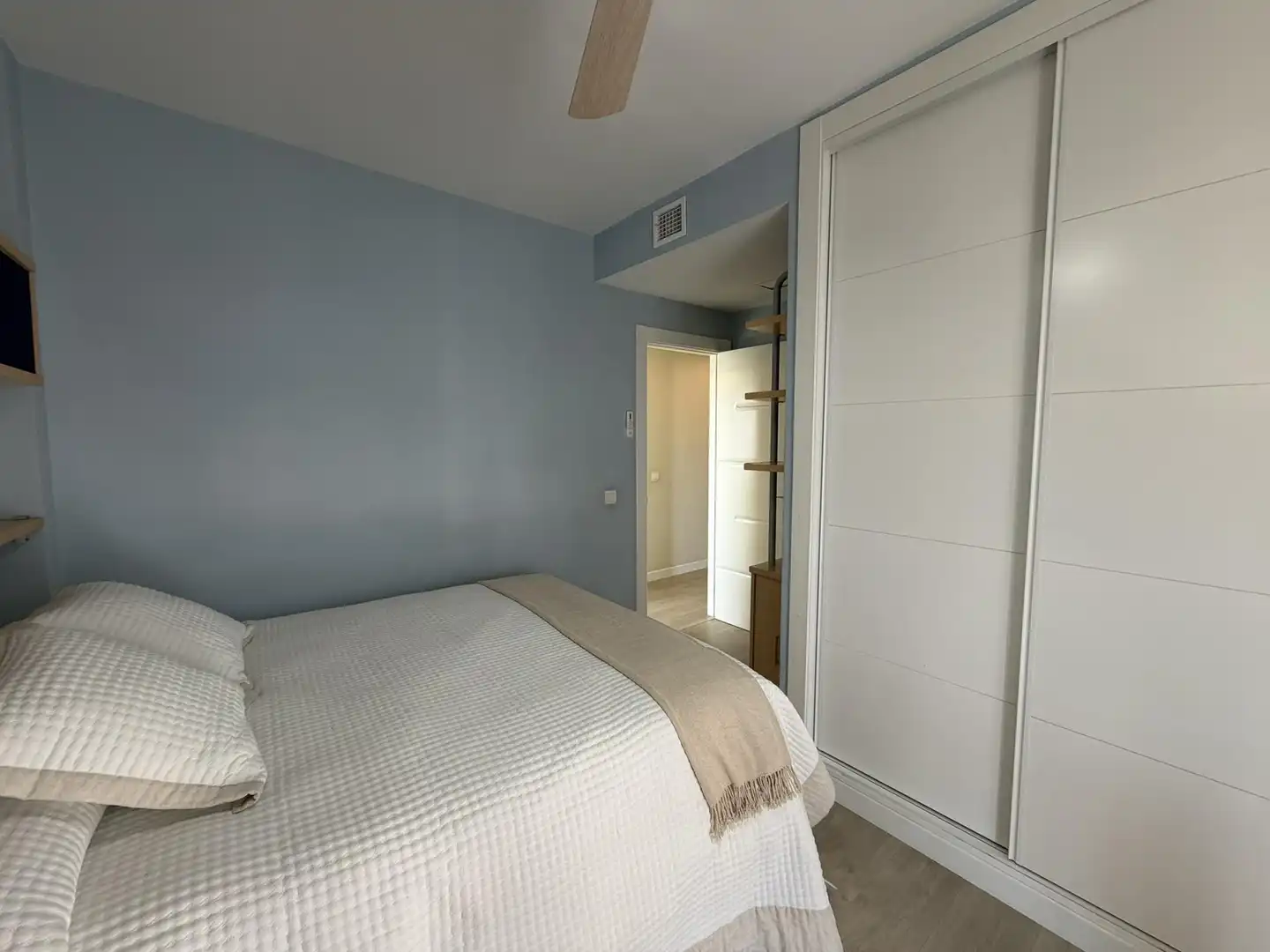 Habitación de Ático en venta en Benalmádena con Aire acondicionado, Calefacción y Jardín privado