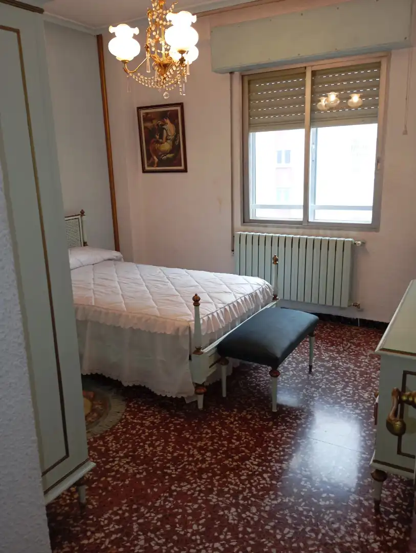 Habitación de Piso en venta en Zaragoza con Calefacción, Jardín privado y Terraza