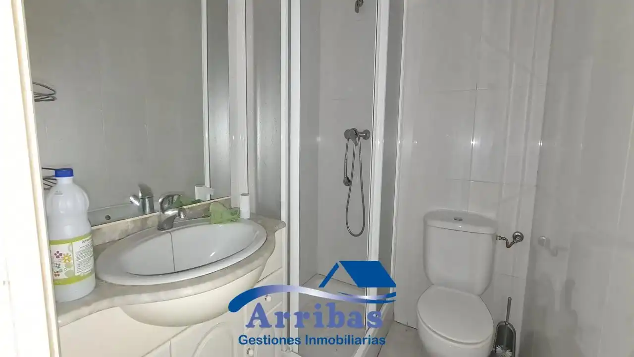 Baño de Local en venta en Hormigos con Aire acondicionado y Calefacción